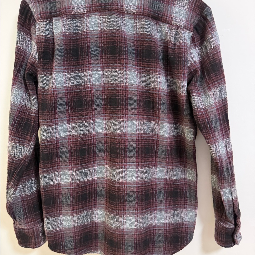 Volcom Men's Plaid Button Down Shirt - Black and Red Classic Fit - Picture 8 of 16